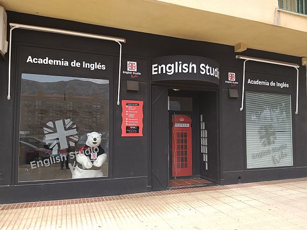 LA ACADEMIA DE INGLES EN DENIA